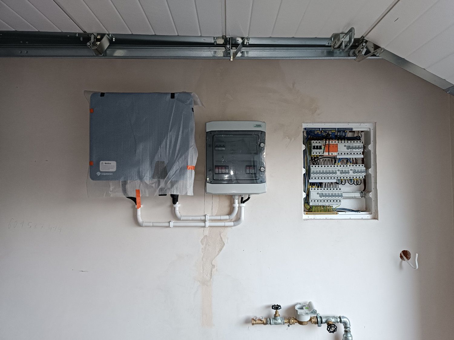 1748170777864 1748170777864